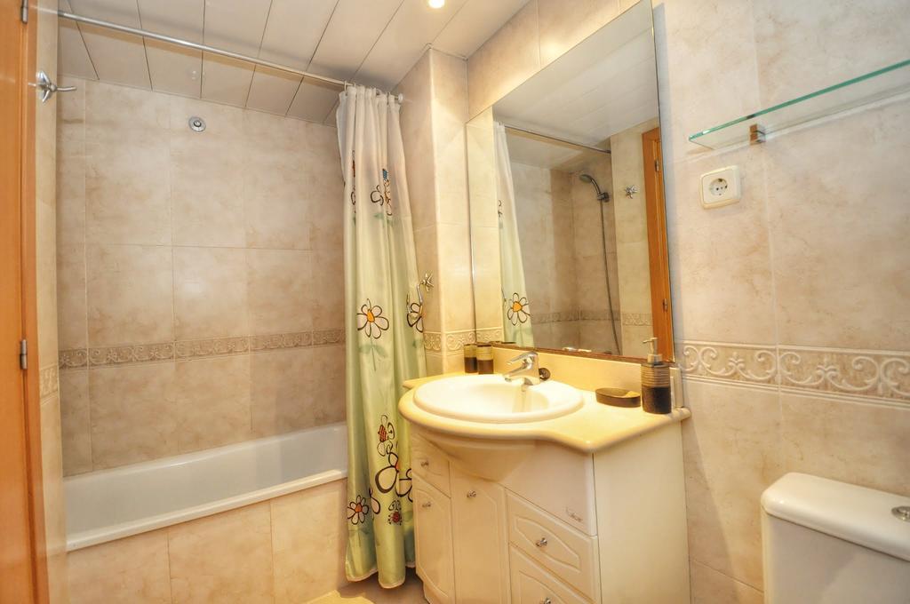 Apartamento ADIA Lloret de Mar Bagian luar foto